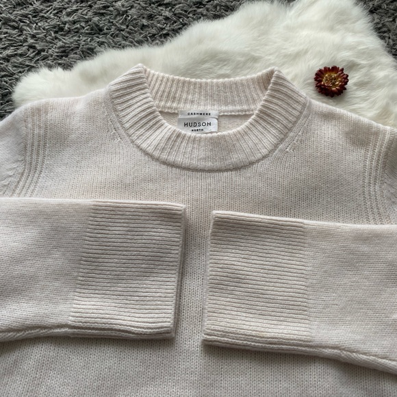 Hudson Jeans Cream Crew Neck Sweater - Picture 3 of 7